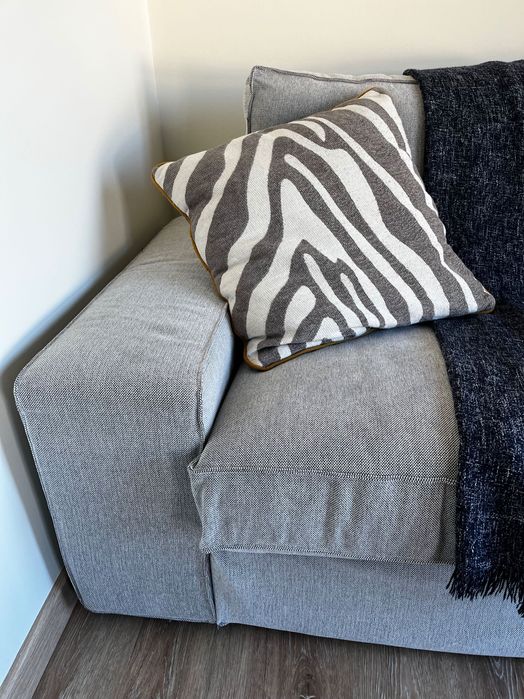 Sofá Ikea cinza impecável