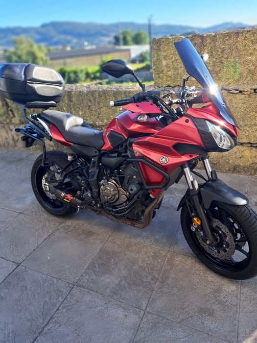 Moto Yamaha tracer 07