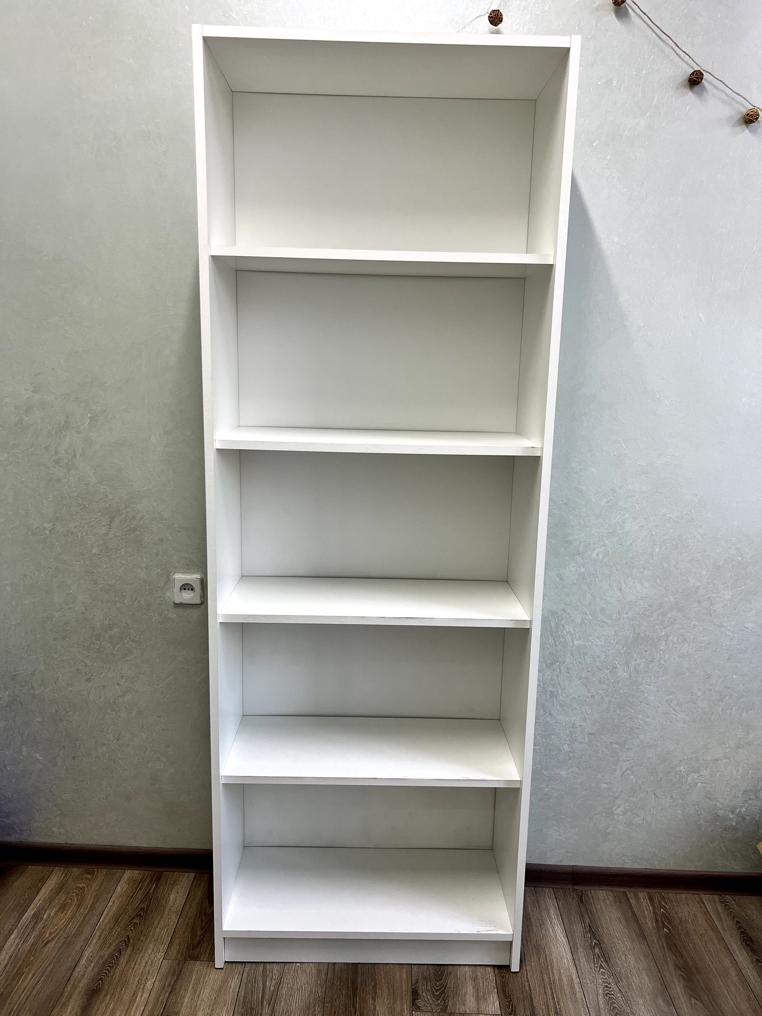 Офісні книжкові шафи JYSK білого кольору, в наявності 2шт
