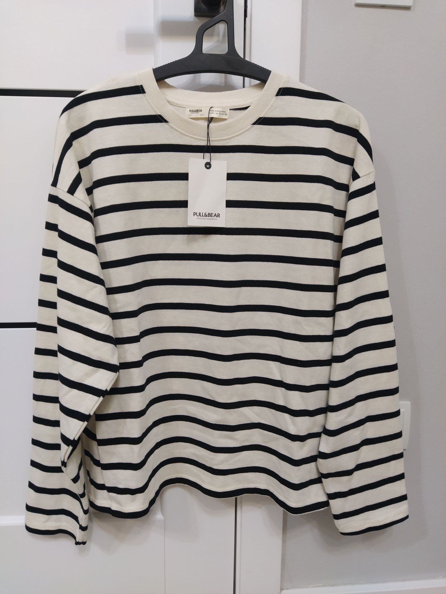 Лонгслів PULL&BЕАR  S/M

Якісний щільний

100% бавовна

В