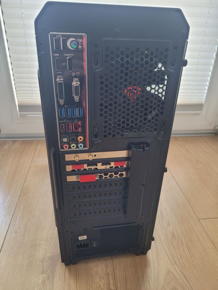 Komputer Gamingowy do gier. I7 6700k gtx 1080 msi Samsung Evo 970 ssd