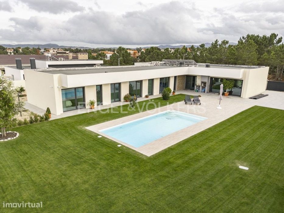 Moradia Terrea de Luxo em Vila Alegre