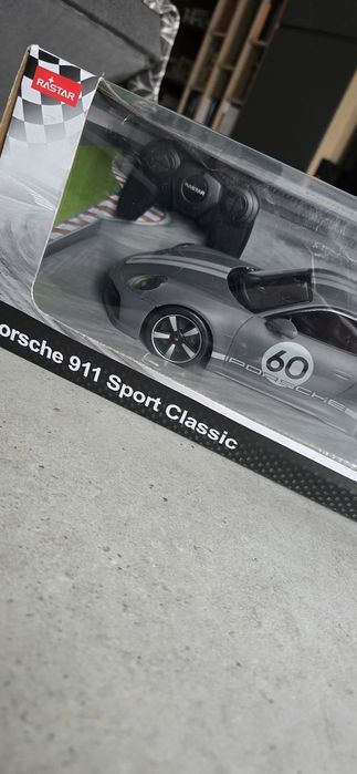 Auto Porsche 911 sport classic zdalnie sterowany Rastar RC 1:16