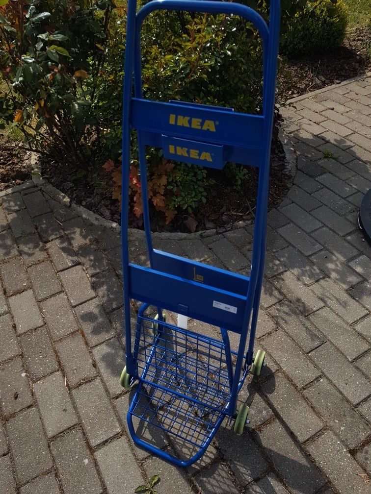 Dwa wózki do transportu np zakupów