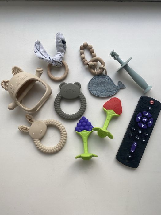 Набір лот іграшок для найменших гризунці і бряскальця від 0