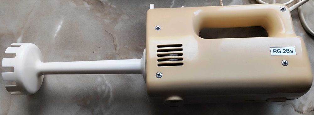 Міксер AKA RG 28s виробництва НДР