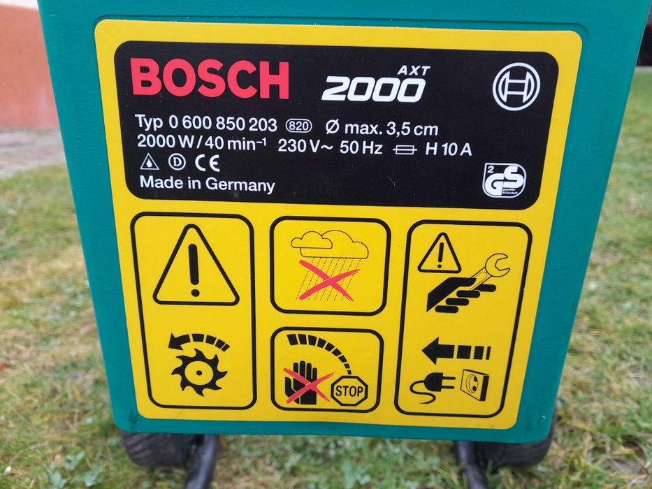 Frezowy rozdrabniacz do gałęzi Bosch AXT2000 moc 2000W