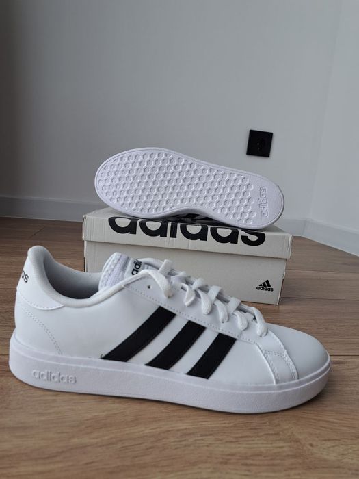 Кеди Адідас adidas оригінал НОВІ 43 44 розмір