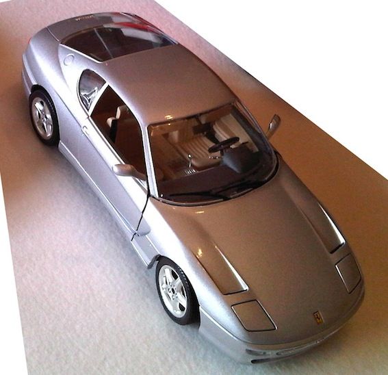 Ferrari 456 GT e Ferrari Mythos Pininfarina, escala 1/18