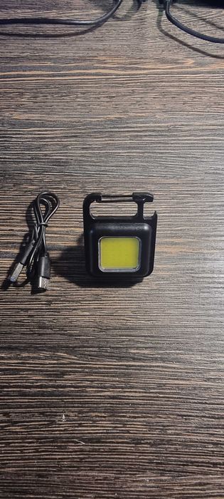 Мини светодиодный брелок фонарик