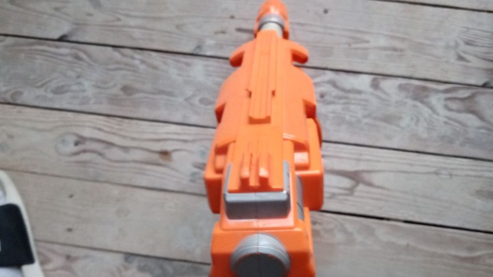 Pistolet nerf na strzałki gumowe