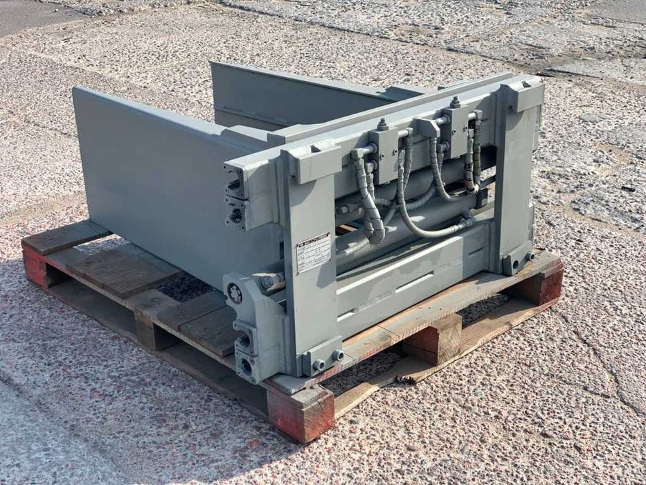 Захват бічний для ТЮКів. Розкриття лап 180 см, мінімальне 50 см.