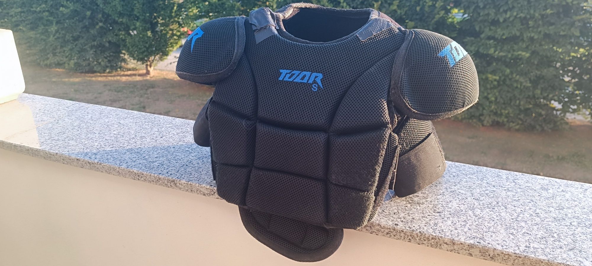 Peitilho Toor S e Botas JET T/36 - Hóquei em Patins