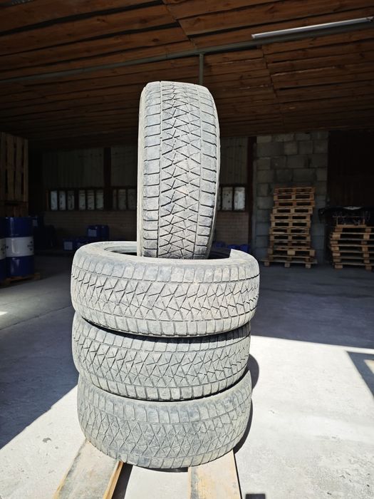 Bridgestone blizzak dm-v2 235/60 r18