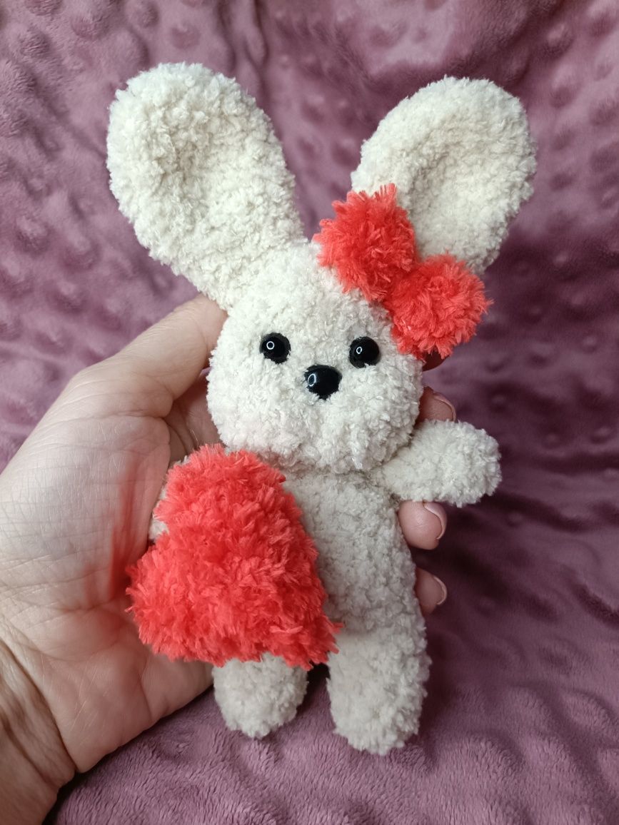 Maskotka zajączek ręcznie robiony, 17 cm