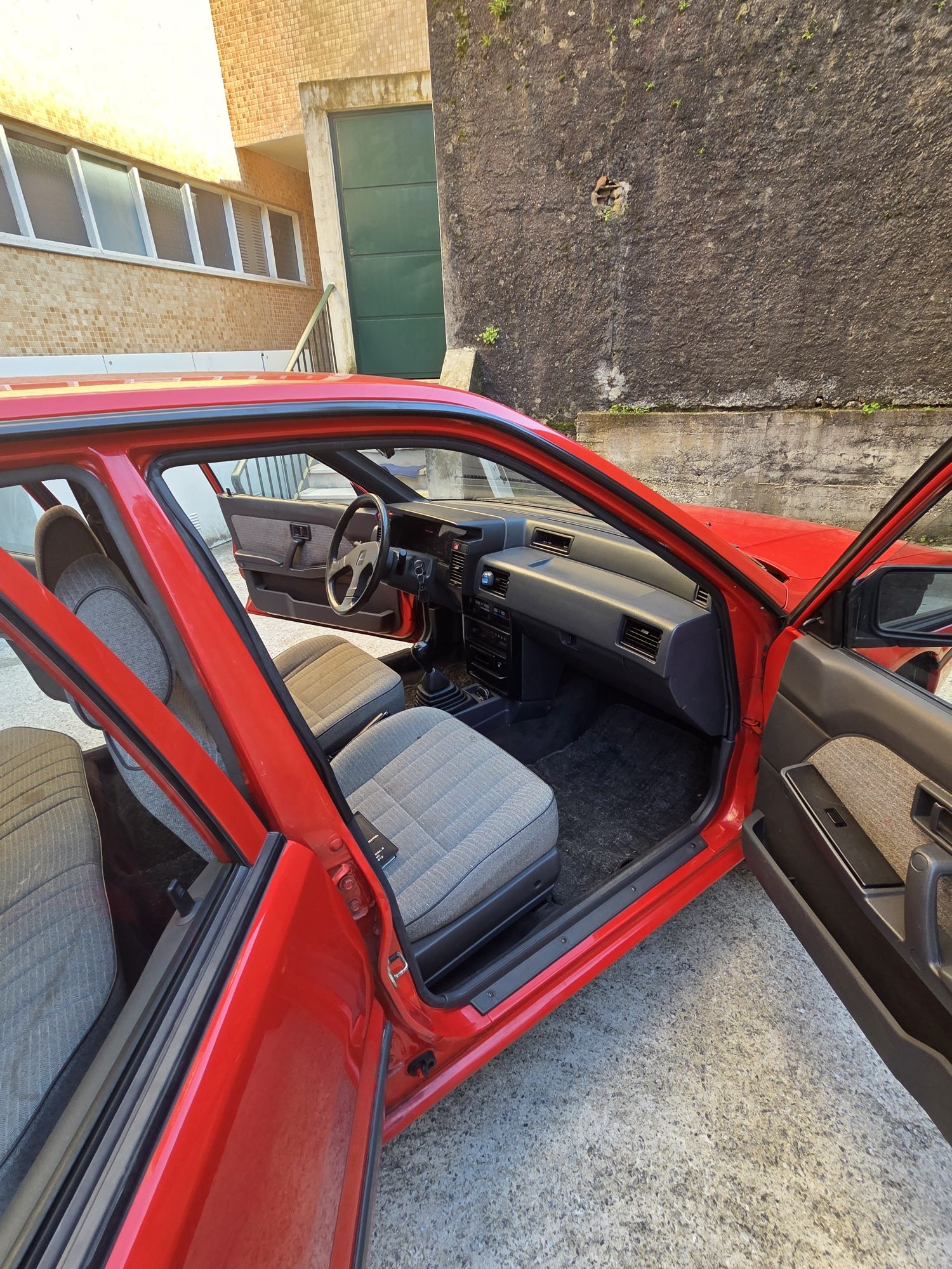 Nissan Sunny 1.4 slx