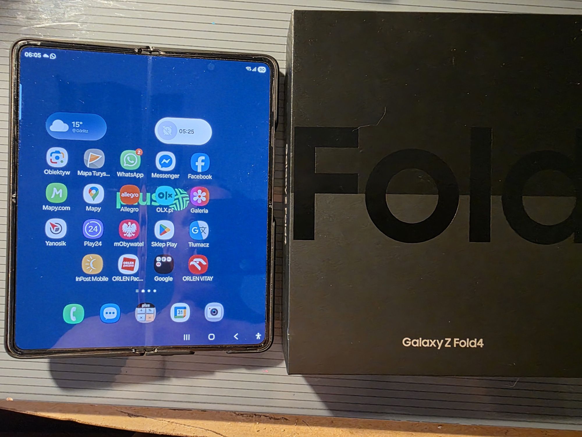 Samsung Z Fold 4 - 12/512