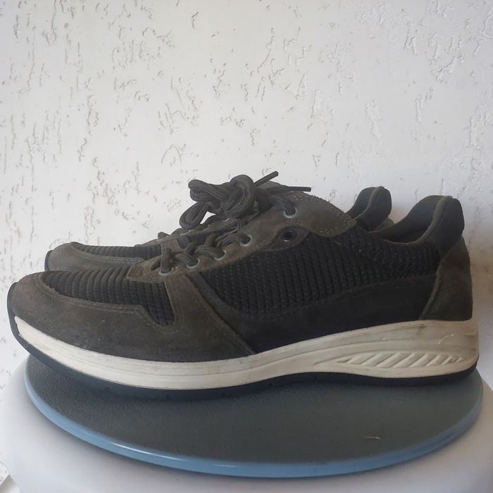 WOJAS oryginalne sportowe obuwie wojskowe 41/26