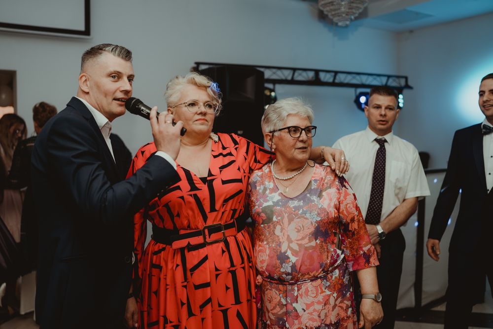 Dj  Robson, Konferansjer

 
obsługa wesel i nie tylko