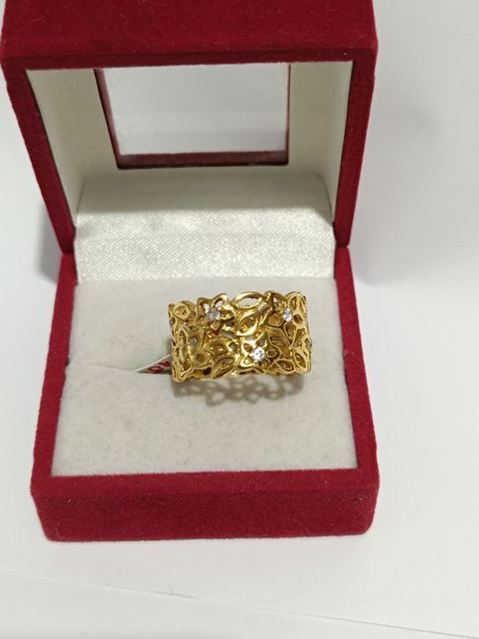 Złoty pierścionek Łączka z cyrkoniami roz.15-17 złoto 333