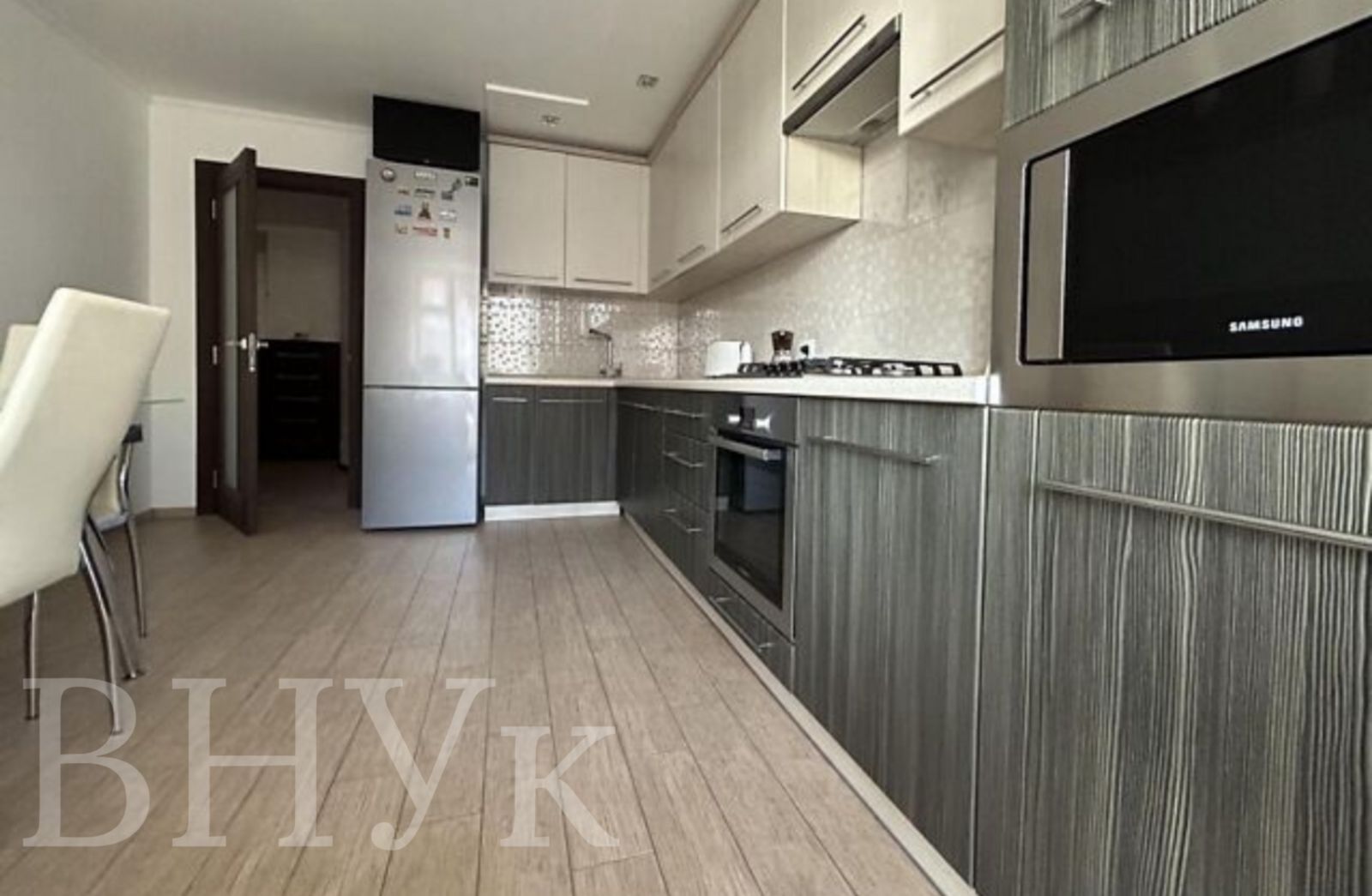 Продам 3- кімнатну квартиру вул. Тернопільська