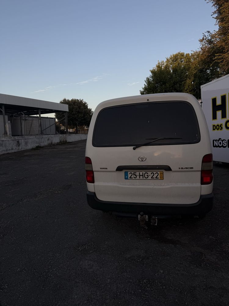 Toyota hiace 2009