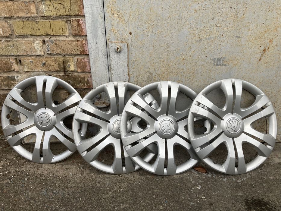 Колпаки на шкода фабія