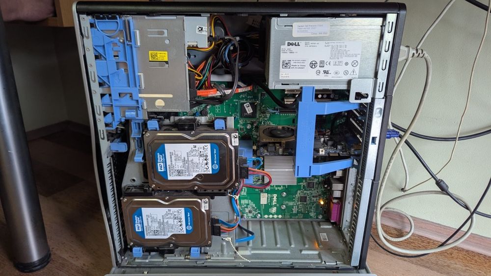 Komputer stacjonarny Dell Precision T3500 - Workstation do pracy i nau