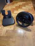 Thrustmaster T300/TX, obręcz T300