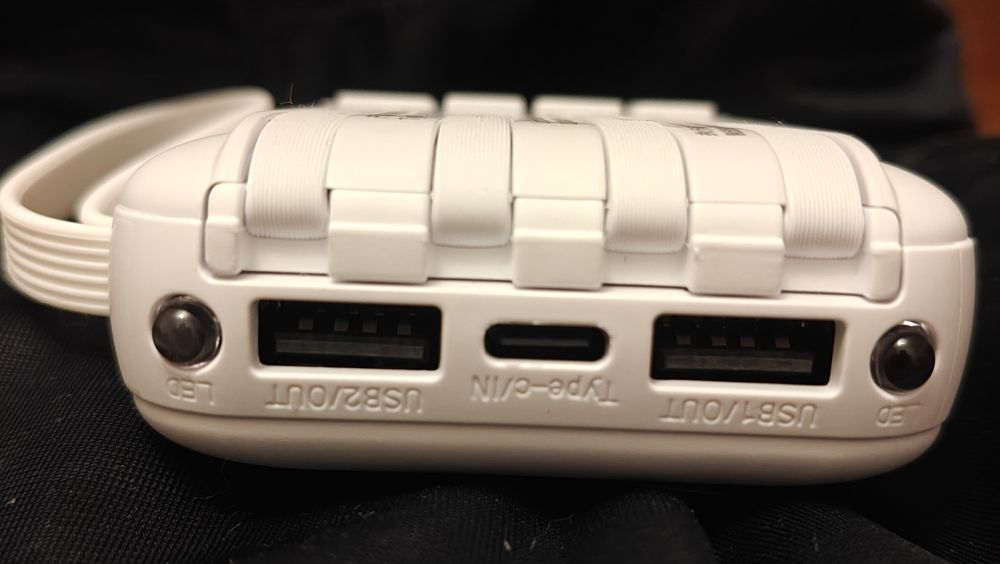 Powerbank Повербанк міні 20000 mAh з вбудованими кабелями