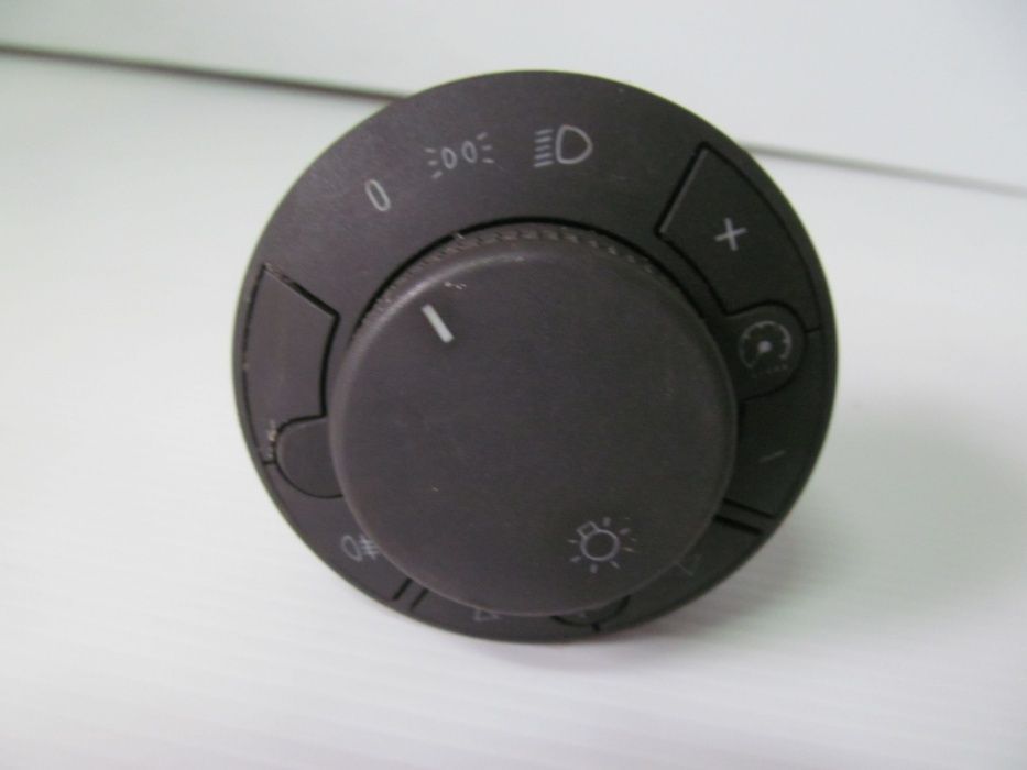 WLACZNIK PRZELACZNIK SWIATEL OPEL CORSA D SLASK WYSYLKA VAT