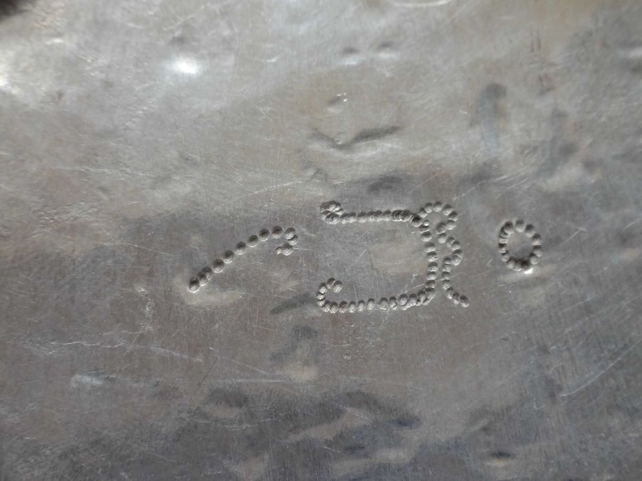 Srebrna szkatułka ażurowa