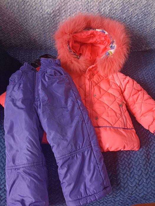 Продам зимовий комбінезон рожевий