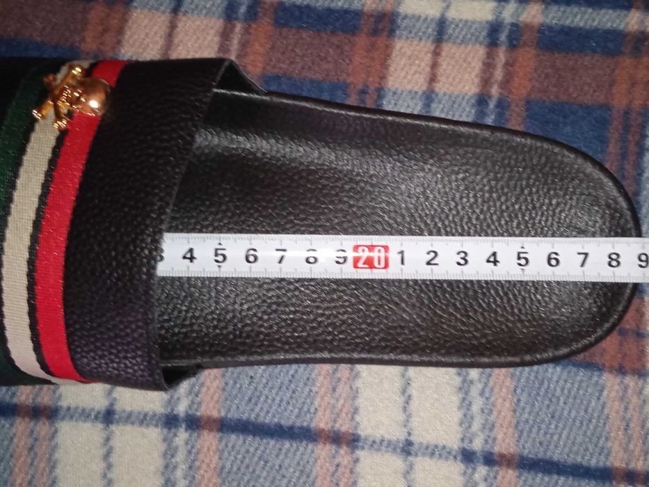 Летние тапочки отличные новые