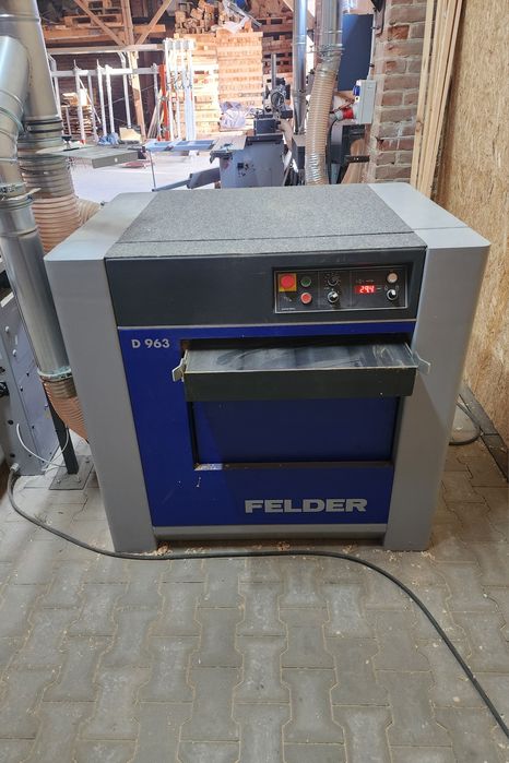 Struganie na grubościówce Felder D 963 z wałem spiralnym