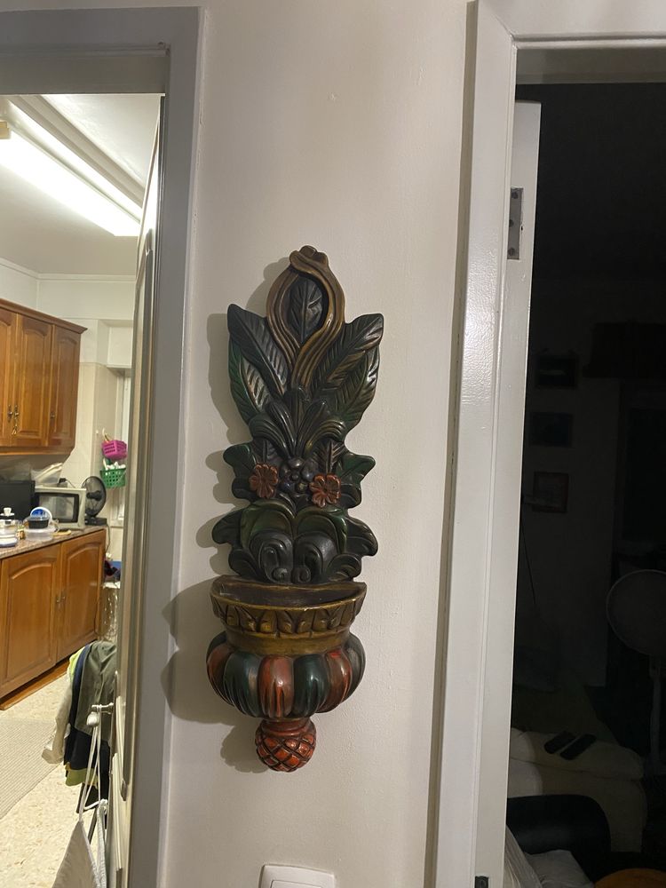 Pia de água benta em gesso pintado – decoração vintage/religiosa