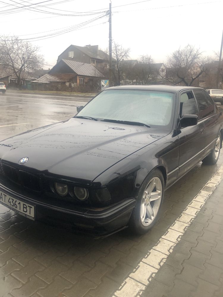 продам bmw 750i