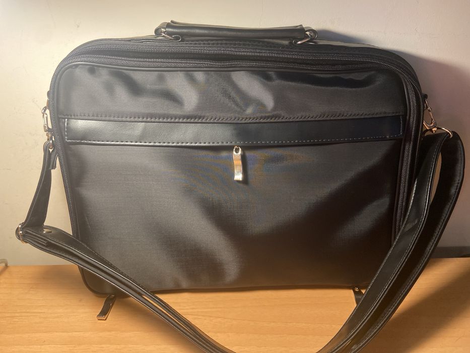 Mala para computador pequeno - Nunca utilizado.