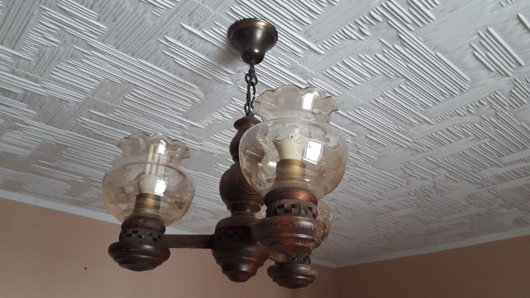 Lampa żyrandol na trzy klosze