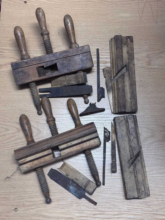 Zestaw starych strugów, hebli