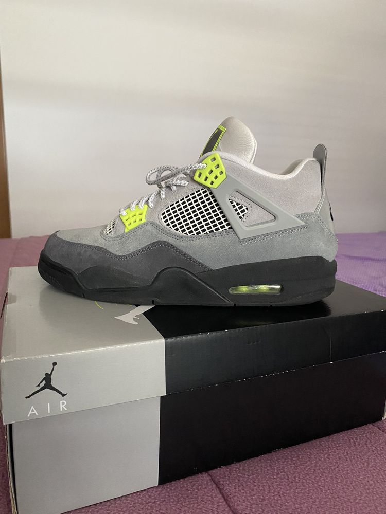 Jordan 4 retro (44.5)