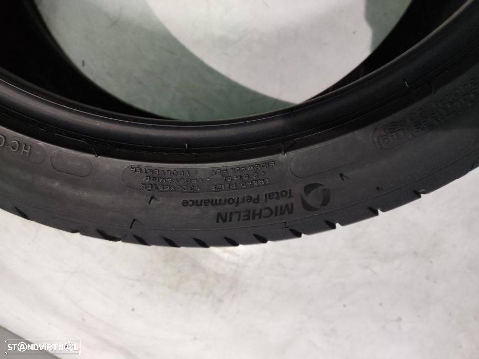 2 pneus semi novos 225-40r18 michelin - oferta dos portes 120 EUROS