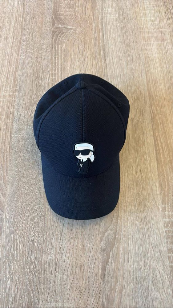 Czapka karl lagerfeld