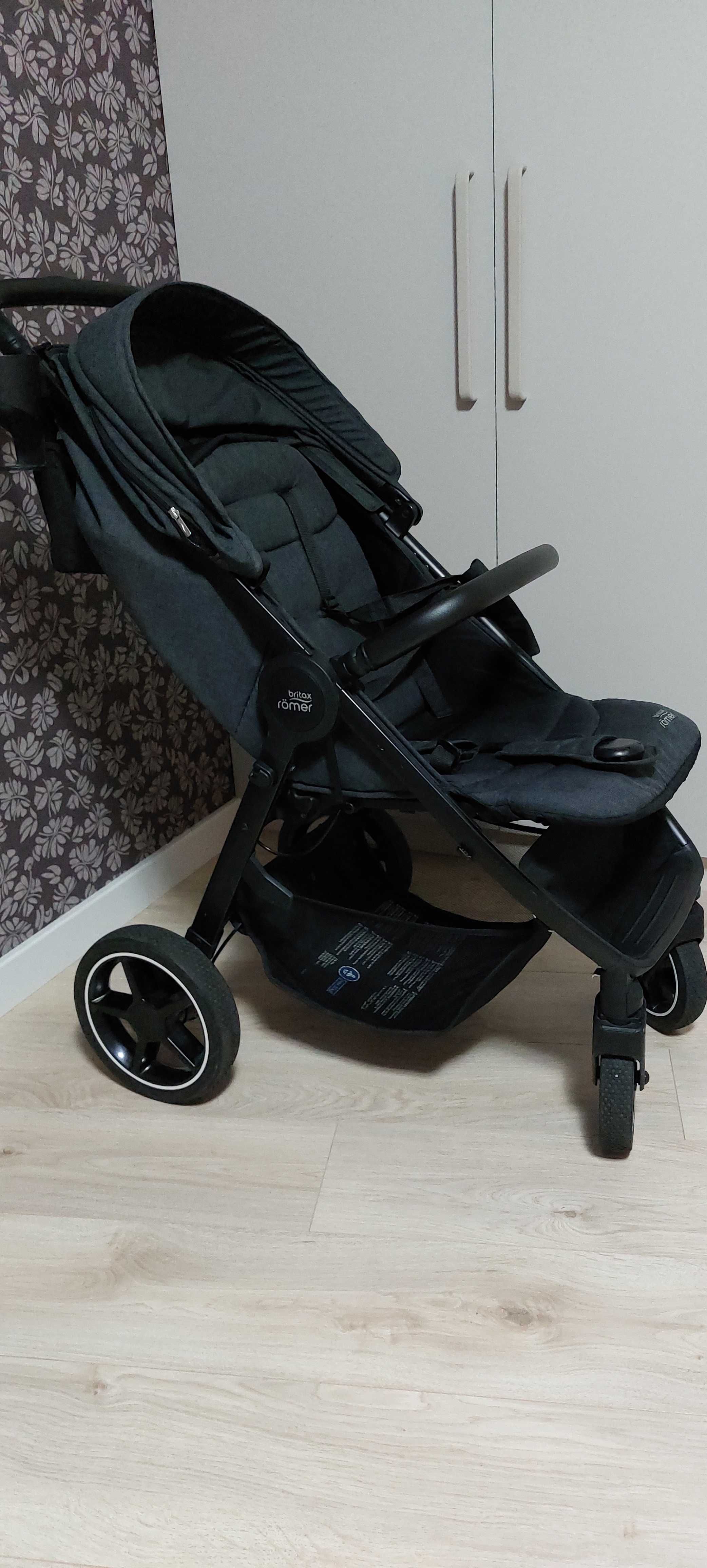 Прогулянкова коляска Britax Römer B- Agile R ( Black)