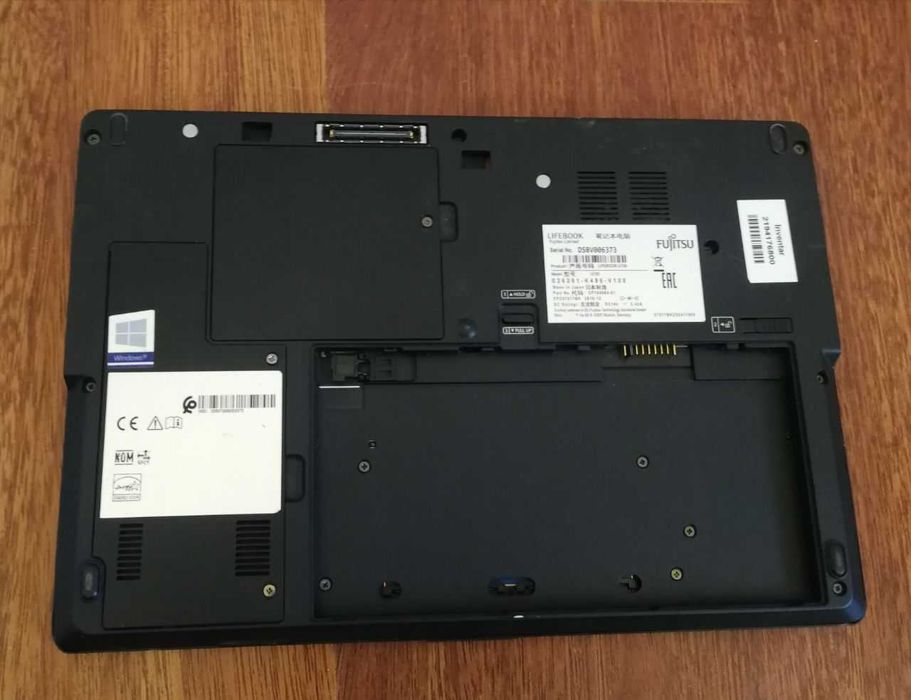 Ноутбук Fujitsu, i5 8365u, ssd 128 gb, озу 8 gb.