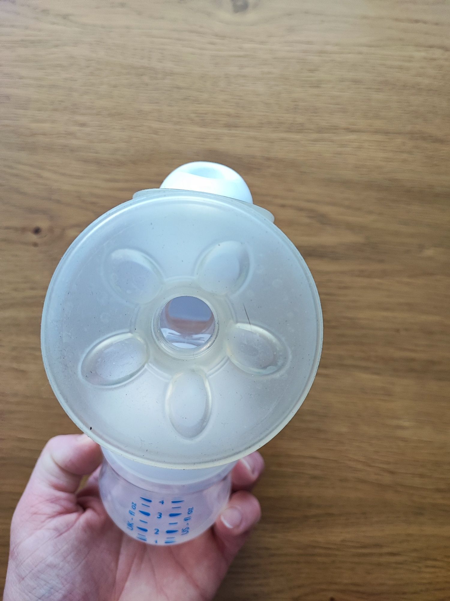 Laktator ręczny 125 ml Philips Avent model  PHILIPS Avent SCF430/01