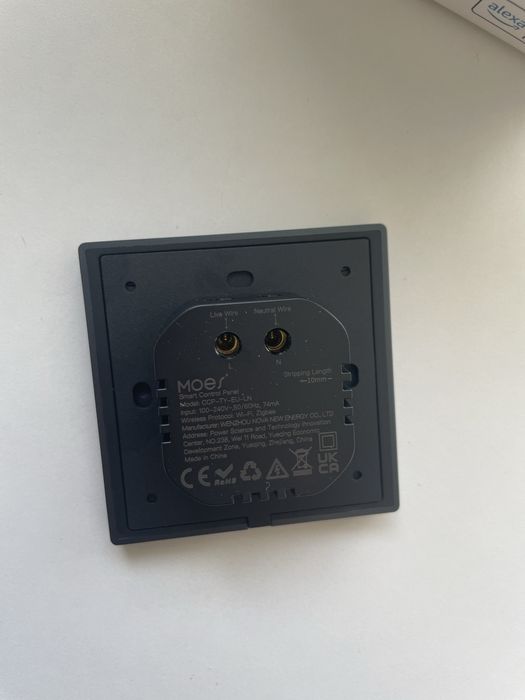 Inteligentny panel ścienny Tuya z Alexa built-in