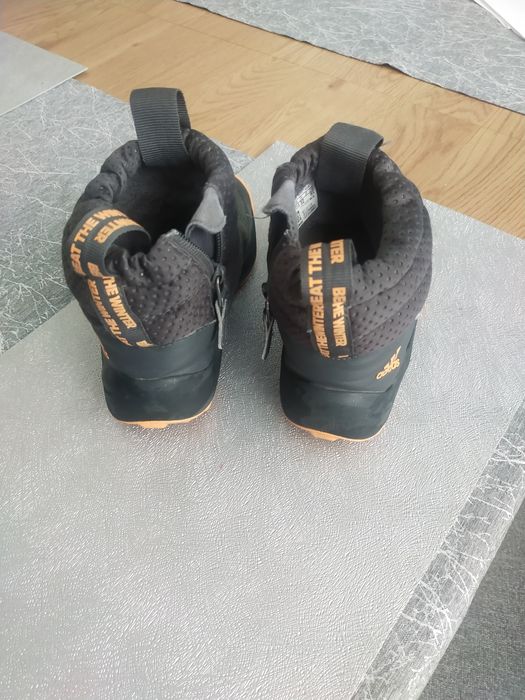 Buty ocieplane Adidas rozmiar 32, wkładka 19,5 cm.