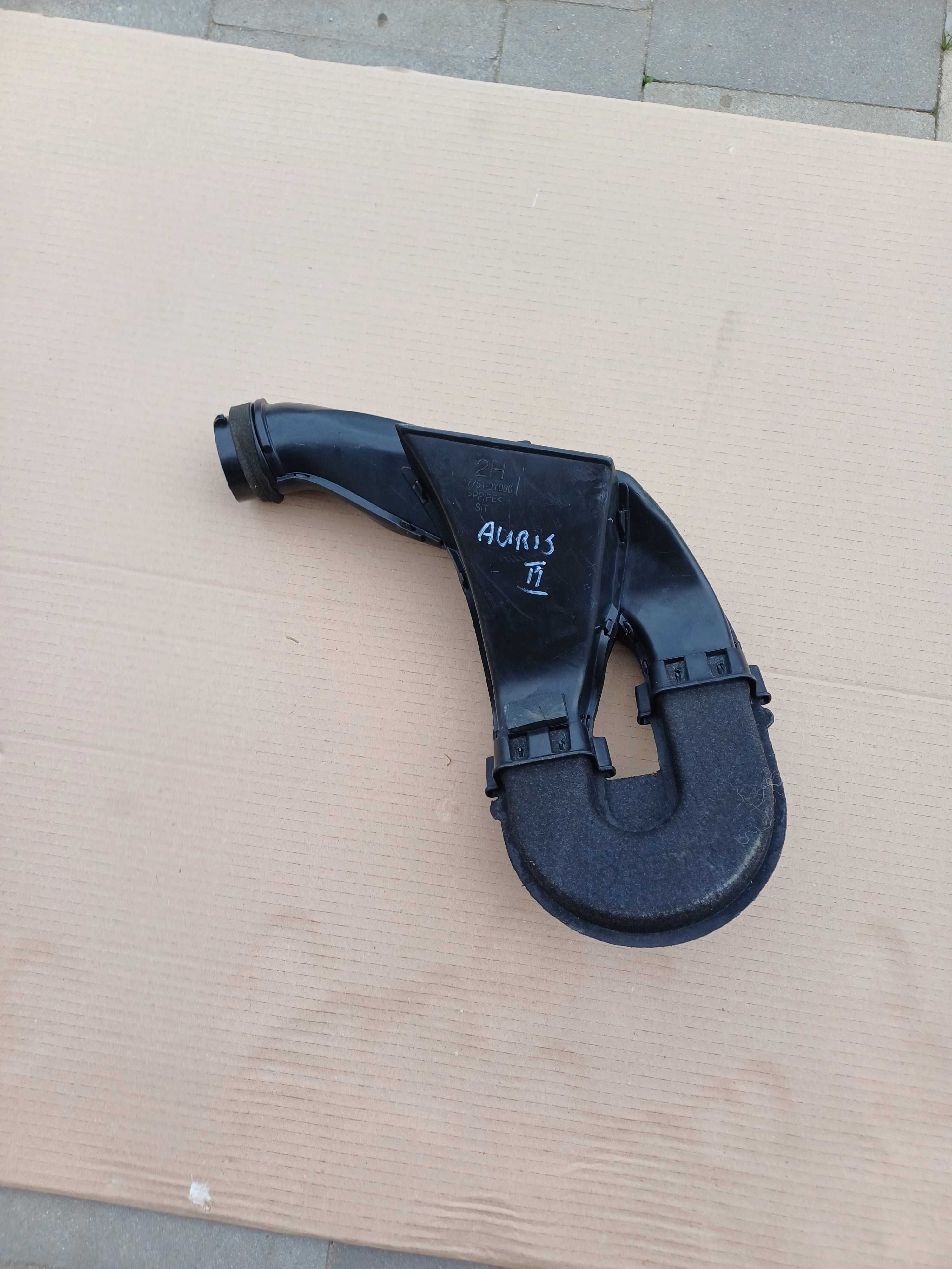 rura ssąca dolot toyota auris II 17.751-0y060