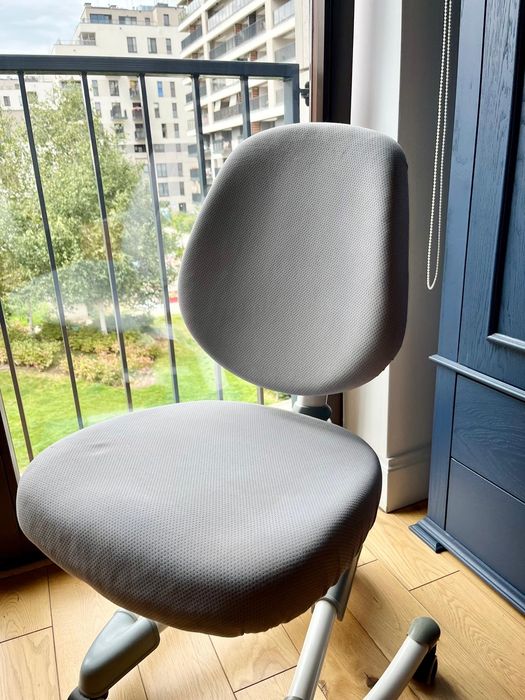 Fotel dla dziecka do biurka